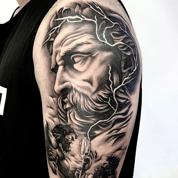 Kratos Tattoo Palma tatuaje 3